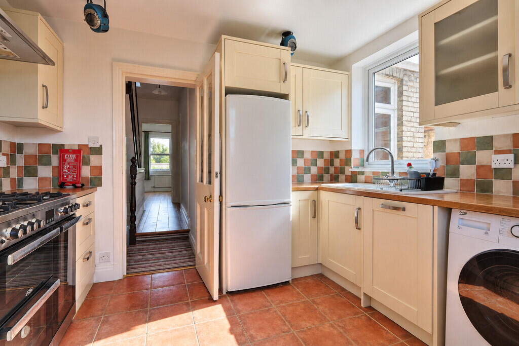 Apartment in Cambridge, The Willows, Chesterton - View 3
