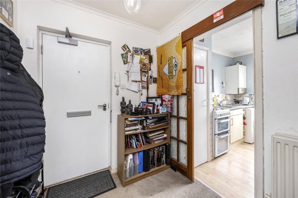 Apartment in Lancing - View 3