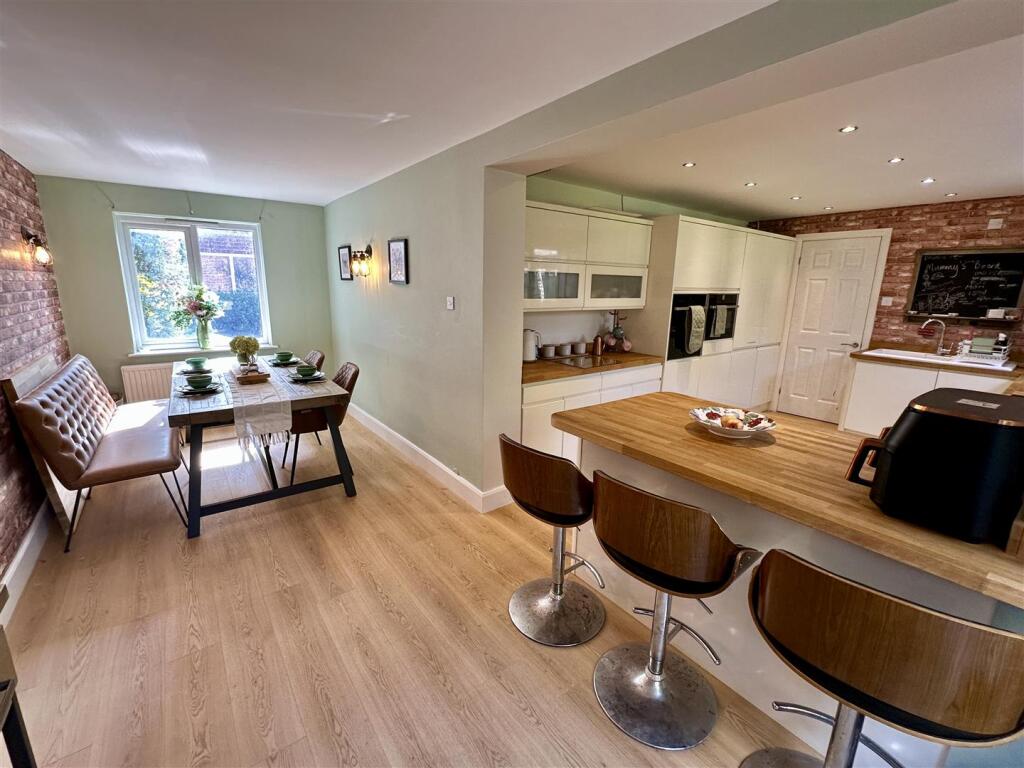Additional image 13 of Wain Close, Alcester