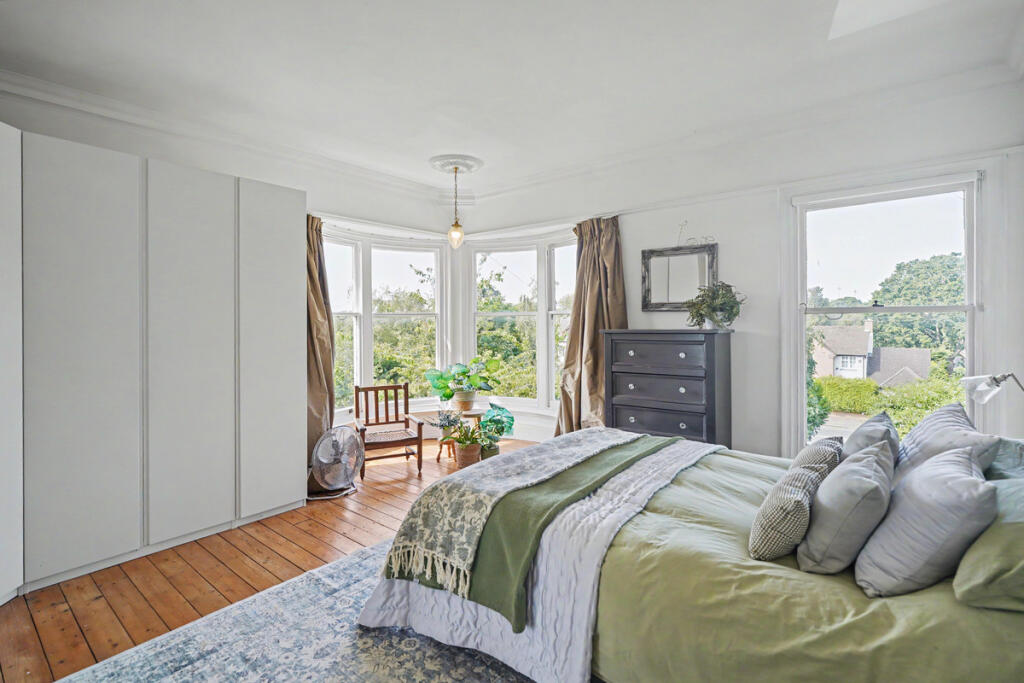 Abington Park Crescent, Abington, Northampton, NN3 3AL - View 4