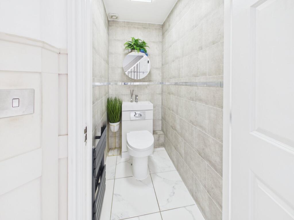 House in South Tyneside, North East - More