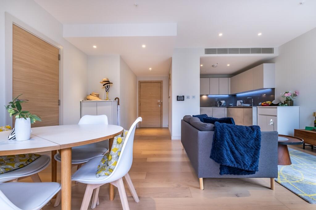 Apartment in London - View 4