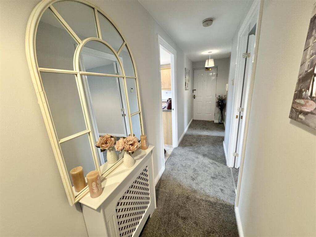 Apartment in Mansfield, Nottinghamshire - View 2