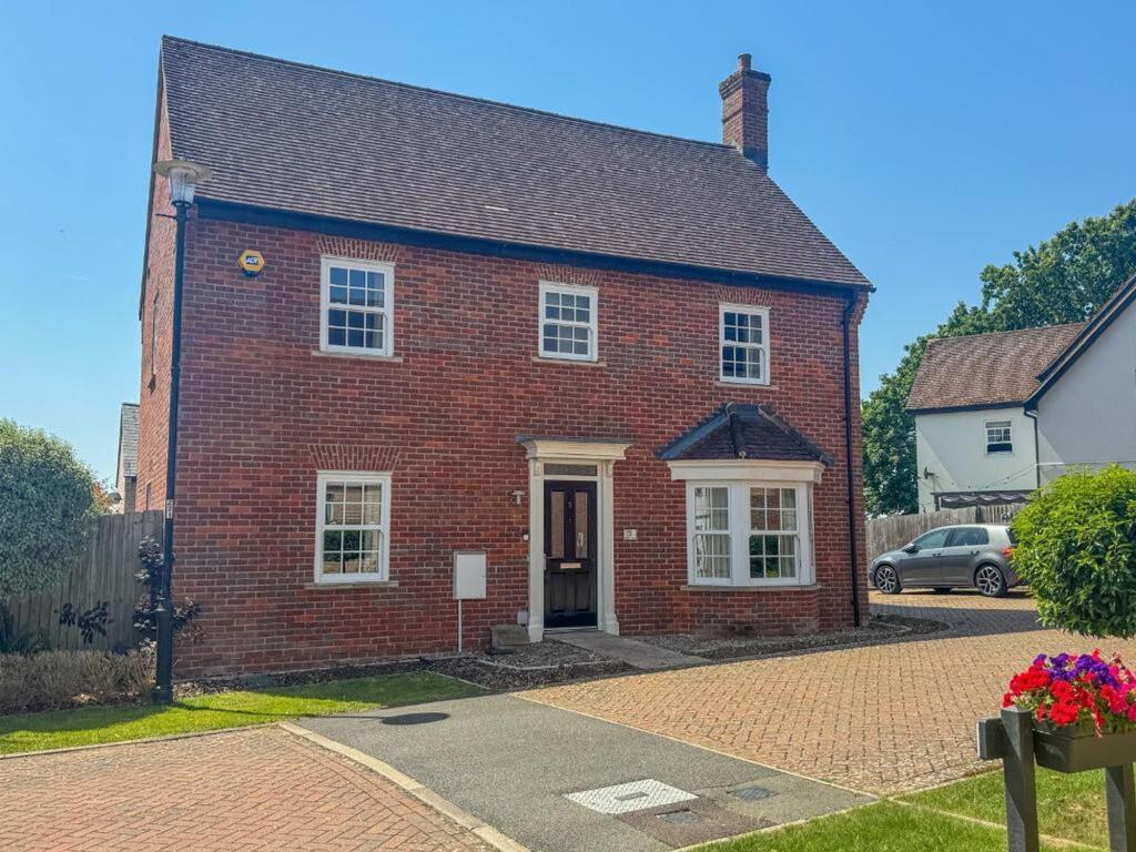 Main image of property: Forest Path, Silsoe, MK45