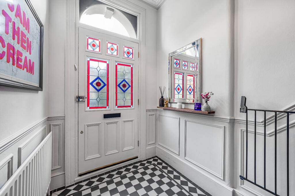 House in London, Eltham Park, Well Hall - View 5