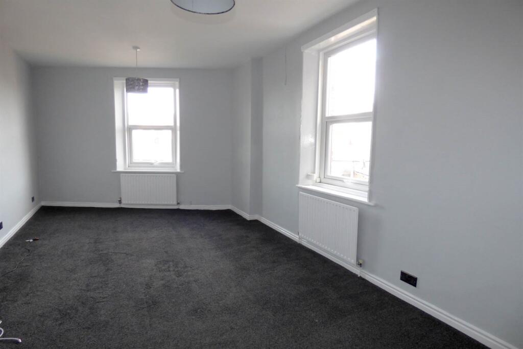 Apartment in Gateshead, North East - View 5