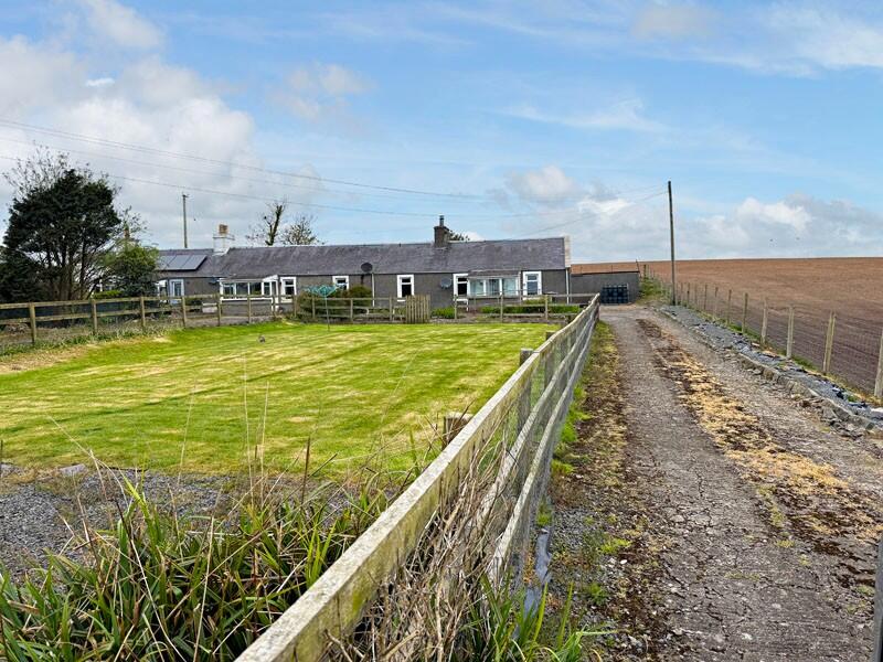 Main image of property: 3 Kirminnoch Cottages, Ervie, Stranraer, DG9 0QZ