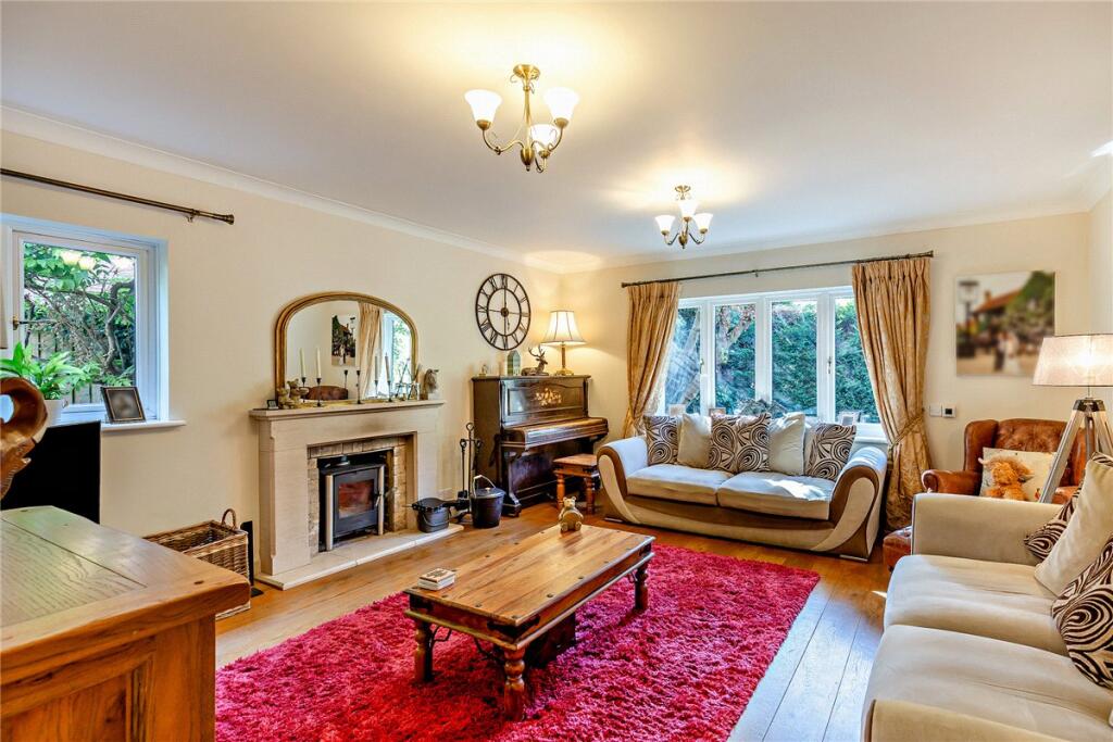 House in Winchester, Bunstead, Hursley - View 2