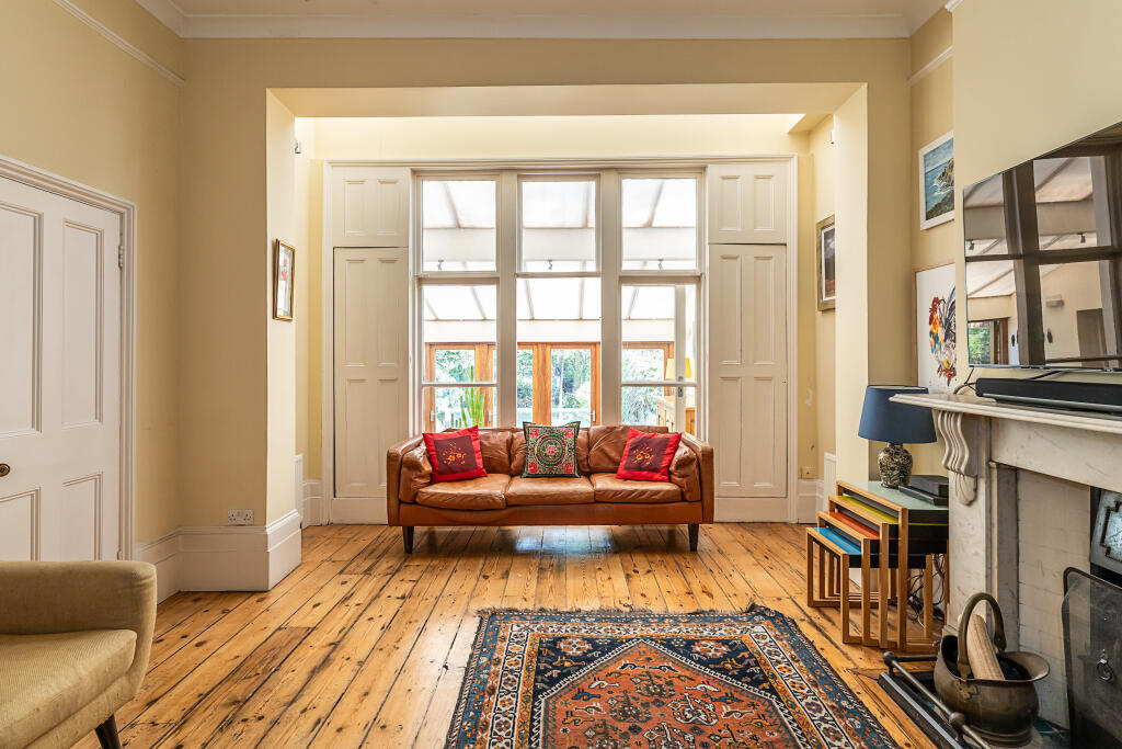 Sibella Road, London, SW4 photo 3