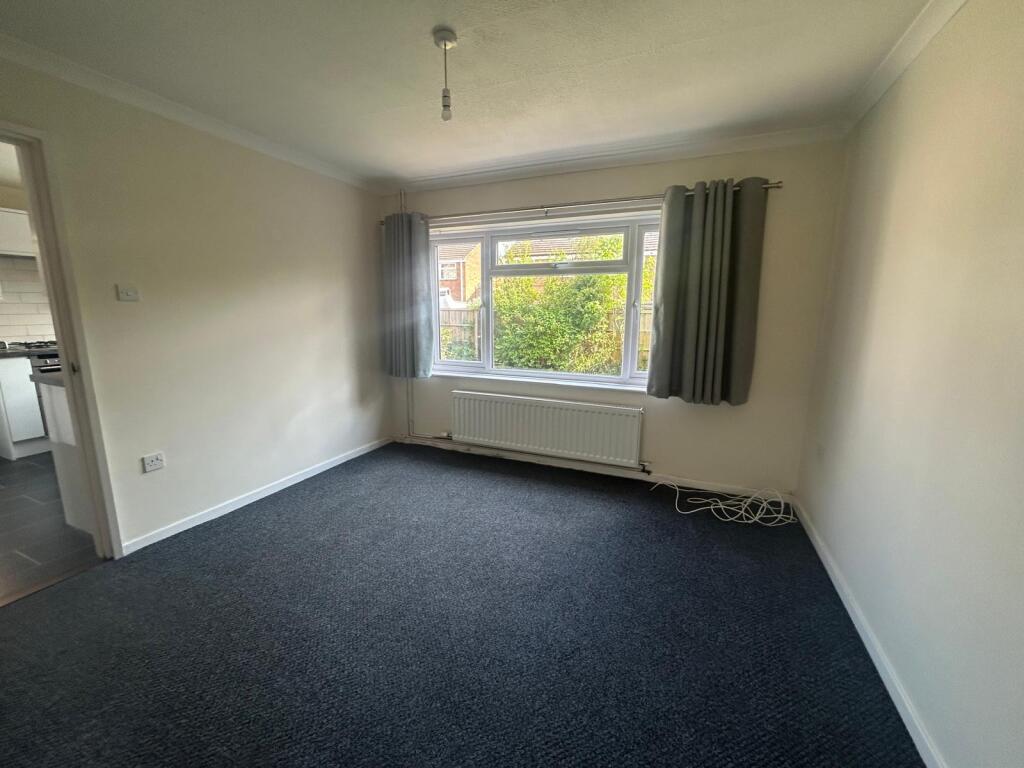 Brickhill Drive, Bedford, MK41 photo 4