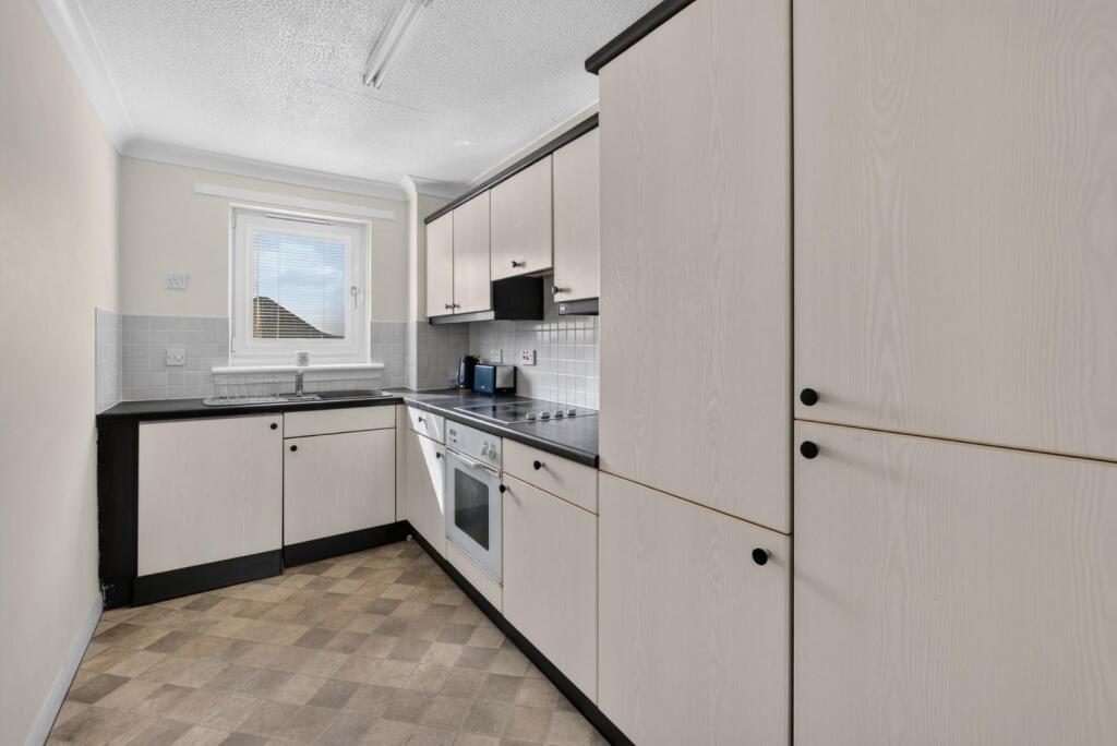 Apartment in Kilmarnock, North Ayrshire - View 5