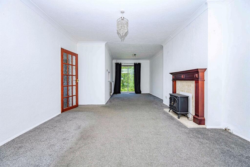 Spring Lane, Hemel Hempstead photo 2