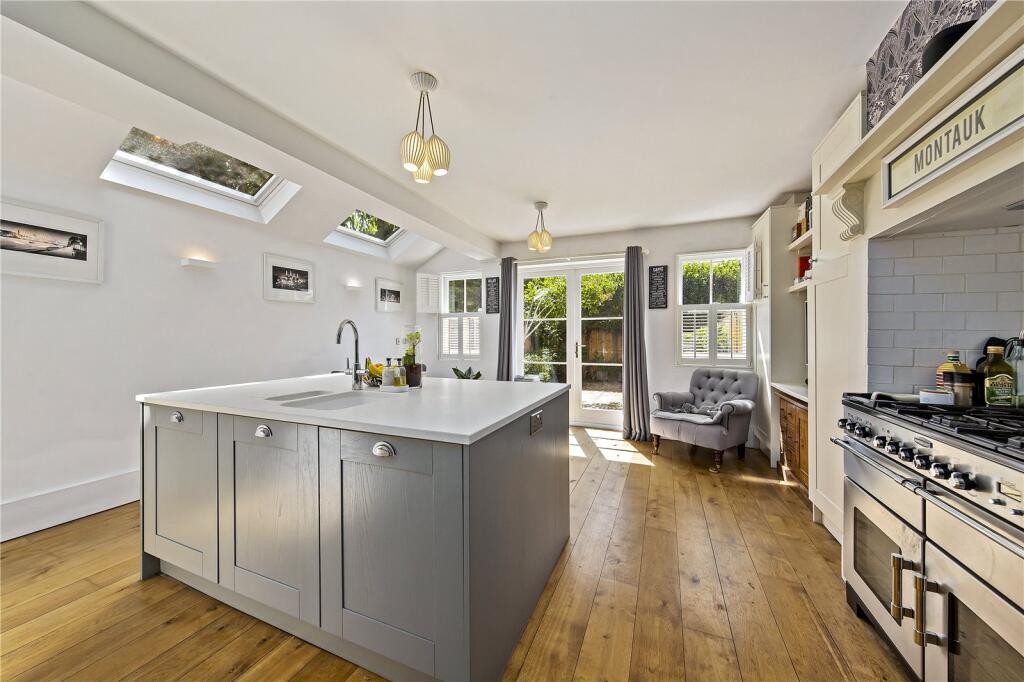 Selwyn Avenue, Richmond, Surrey, TW9 photo 2