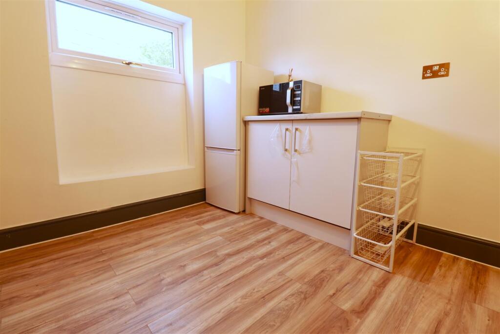 Additional image 6 of Room 1, Huntly Road, Birmingham