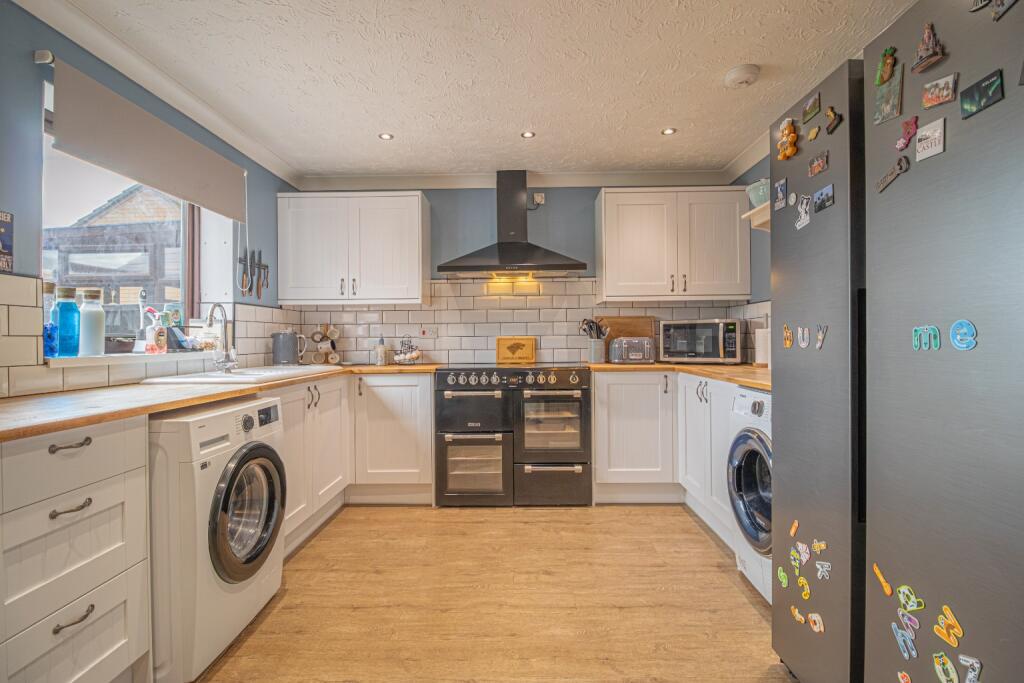 House in South Holland, Sutton Bridge - View 4