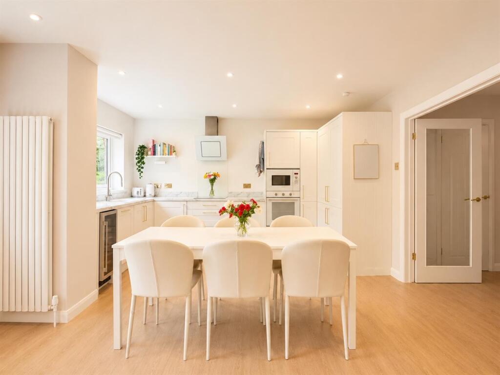 Apartment in Glasgow - View 5