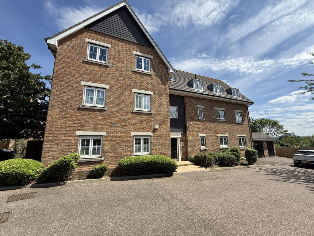 Main image of property: Weymouth Drive, Chafford Hundred, Essex, RM16 6BX 