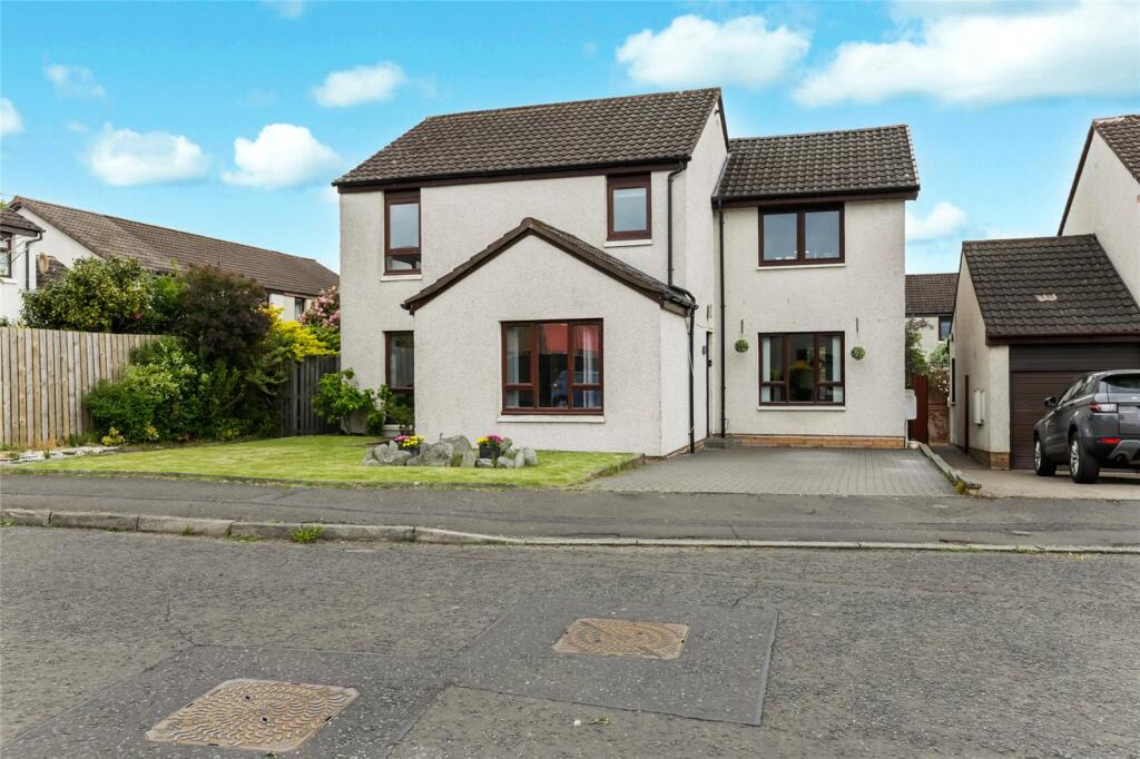 Main image of property: Skelmorlie Place, Stenhousemuir, Larbert, Stirlingshire, FK5