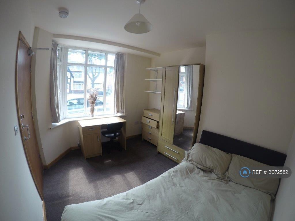 House in Nottingham - View 4