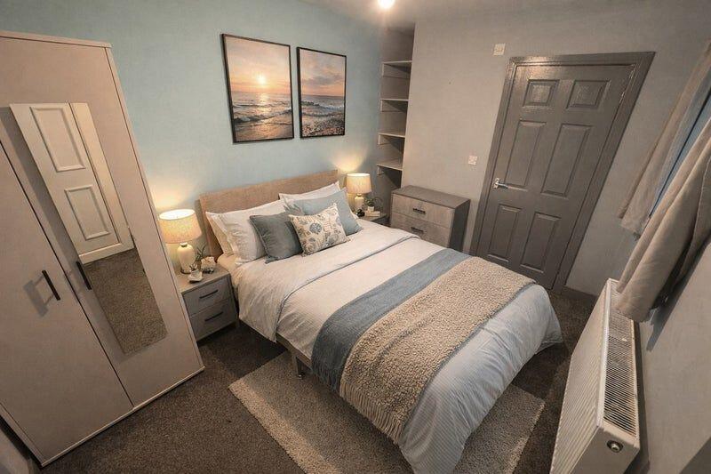 Main image of property: Room 2