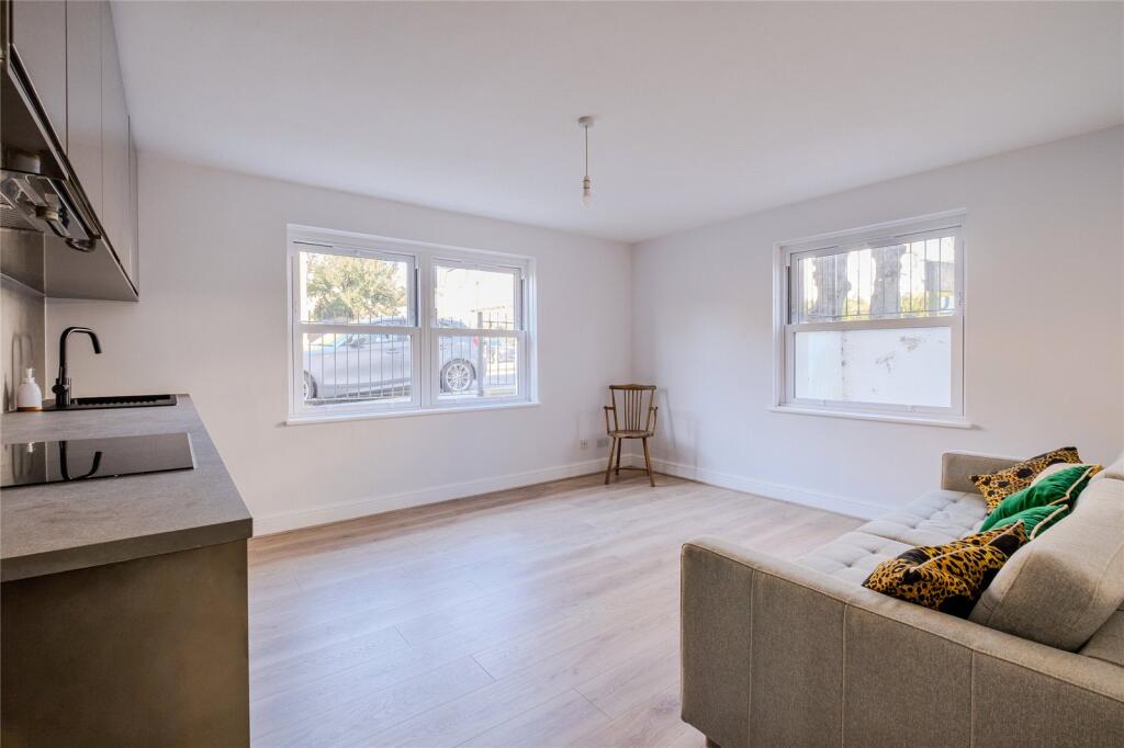 Main image of property: Leigham Avenue, London, SW16