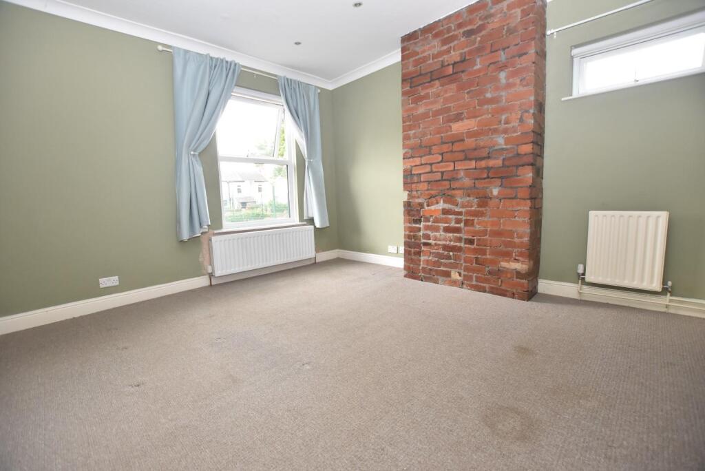House in Chesterfield, Boythorpe - More