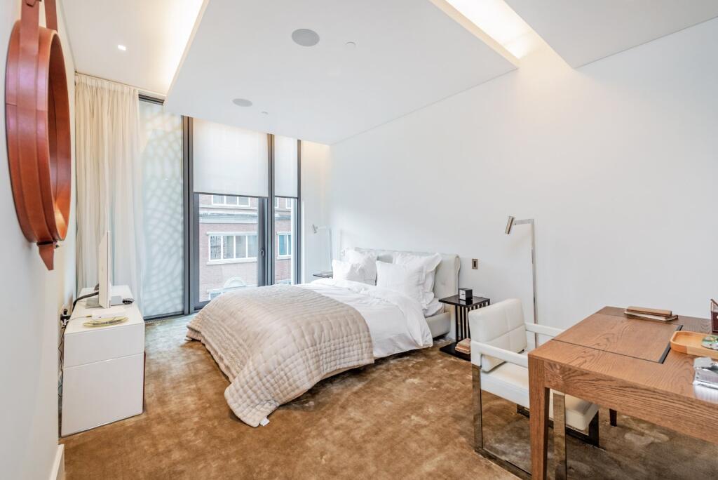Apartment in London, City of Westminster - More