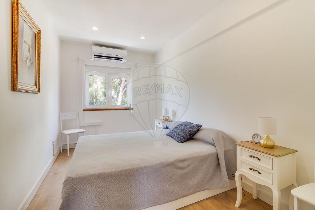 Main image of property: Lisbon, Lisbon