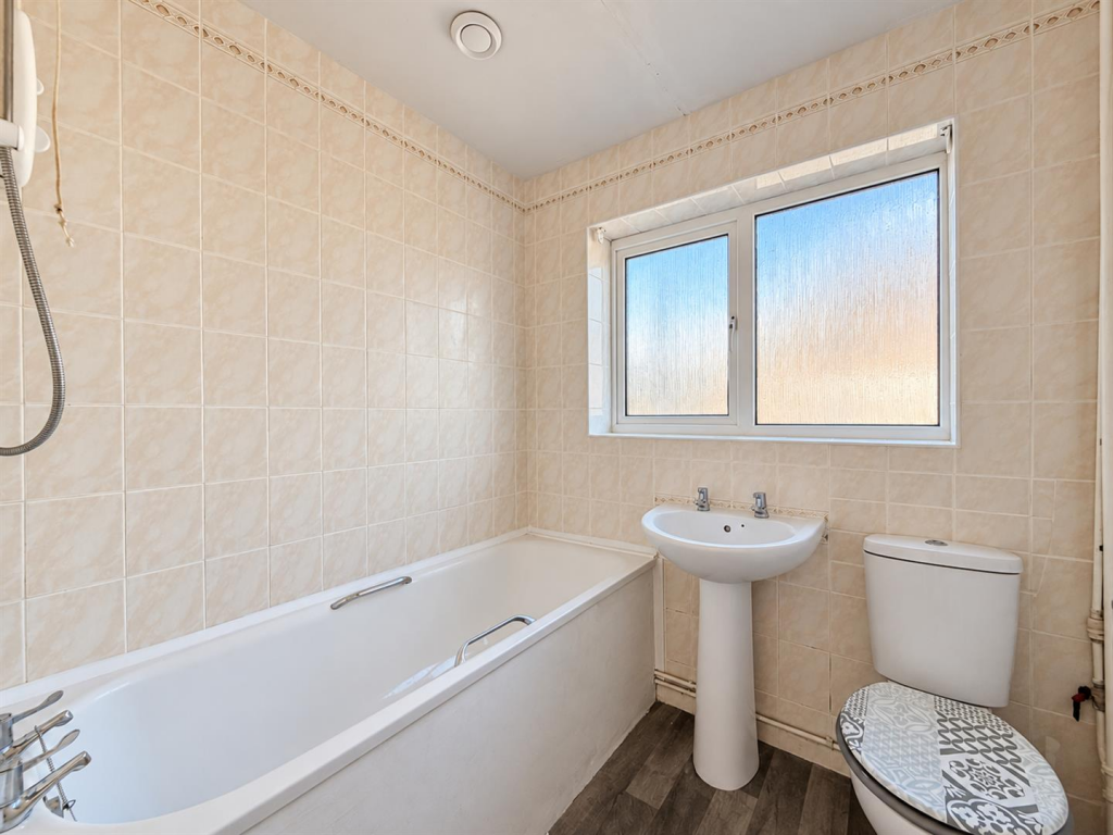 Apartment in Brighton - View 4