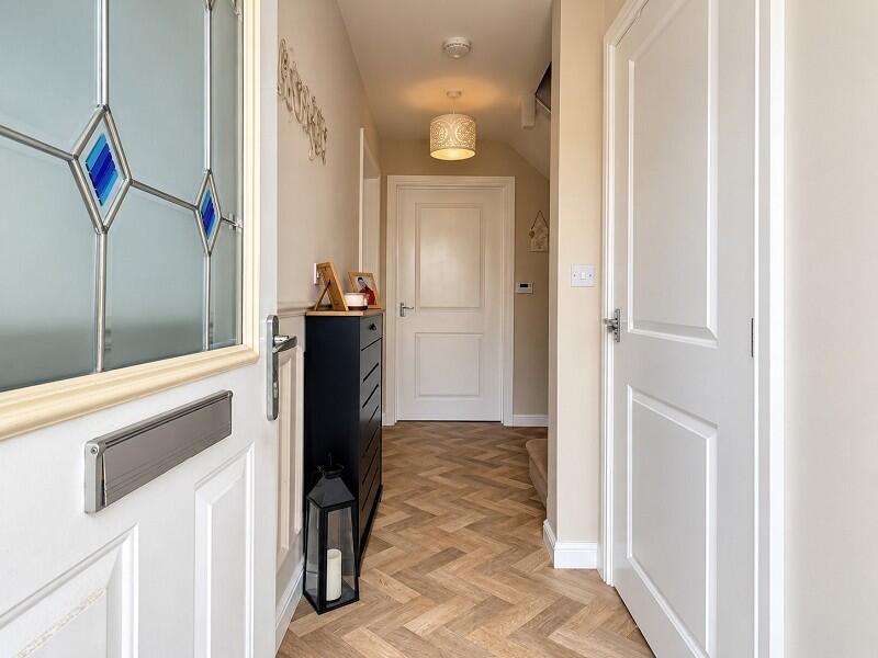 House in Cardiff, Llanharry - View 5
