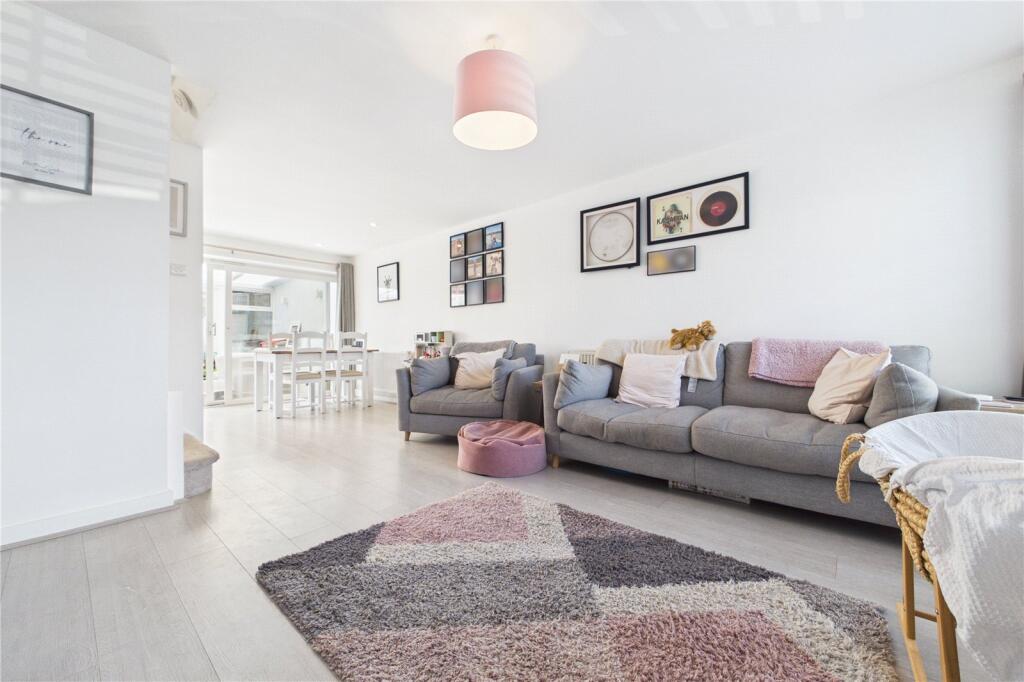 House in Reading - View 4