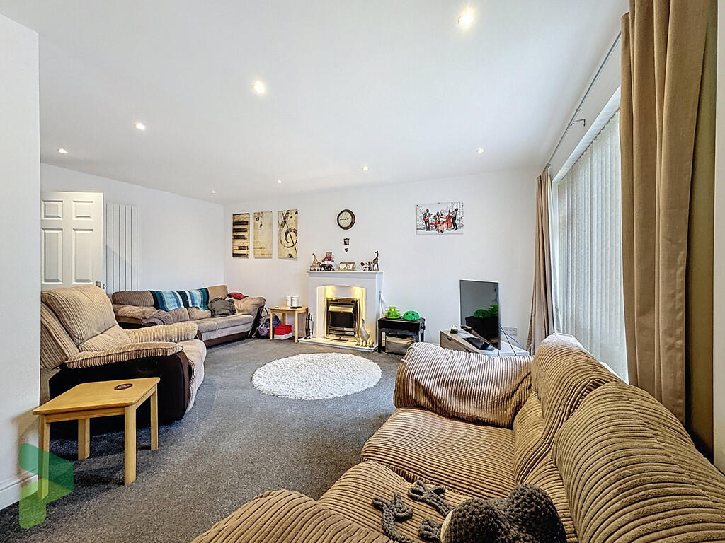 Marsh House Lane, Darwen, BB3 photo 4
