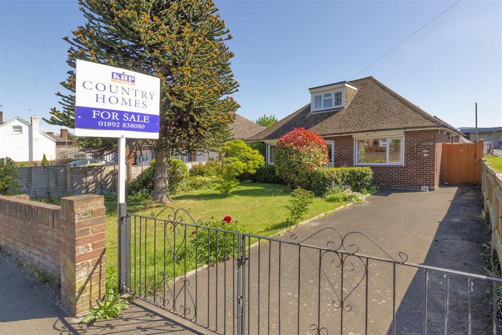 Main image of property: Maidstone Road, Paddock Wood, Tonbridge