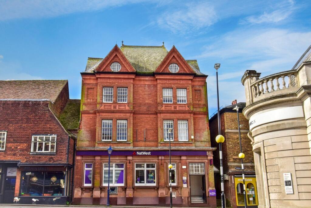 Main image of property: High Street, Sevenoaks, TN13