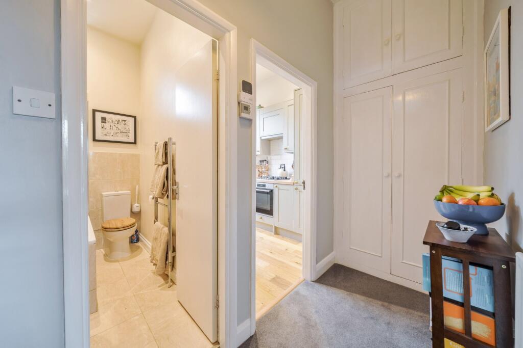 Kennington Park Place, Kennington, London, SE11 - More
