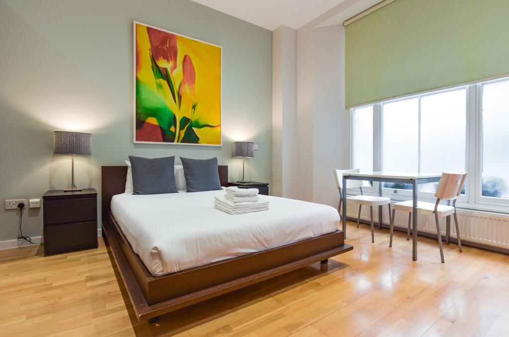 Main image of property: Flat 5, 1 Princes Square