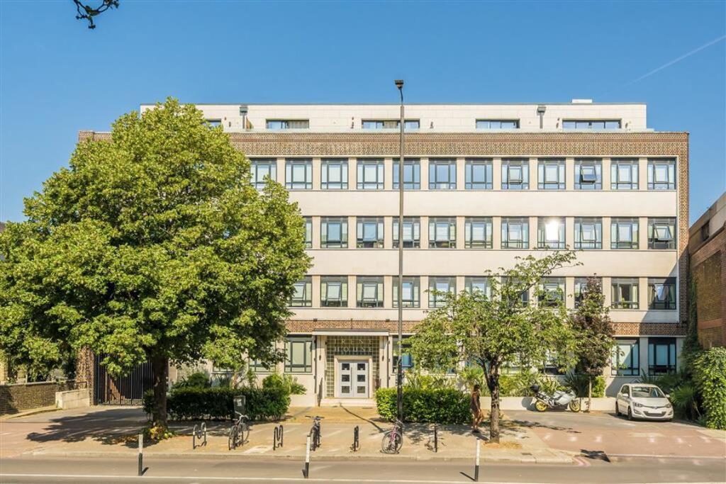 Main image of property: Balham High Road, Balham