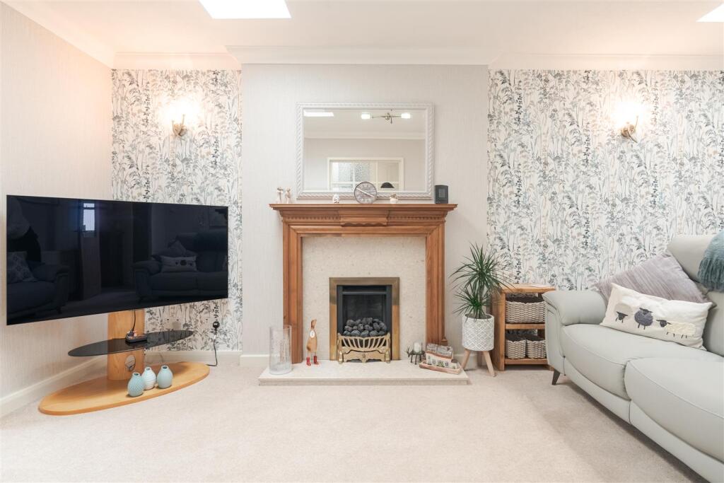 House in Lancaster - View 4