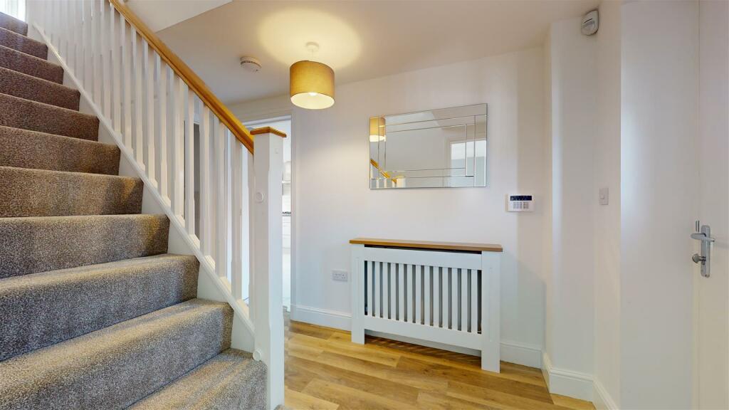 House in Dorchester, Chickerell - More