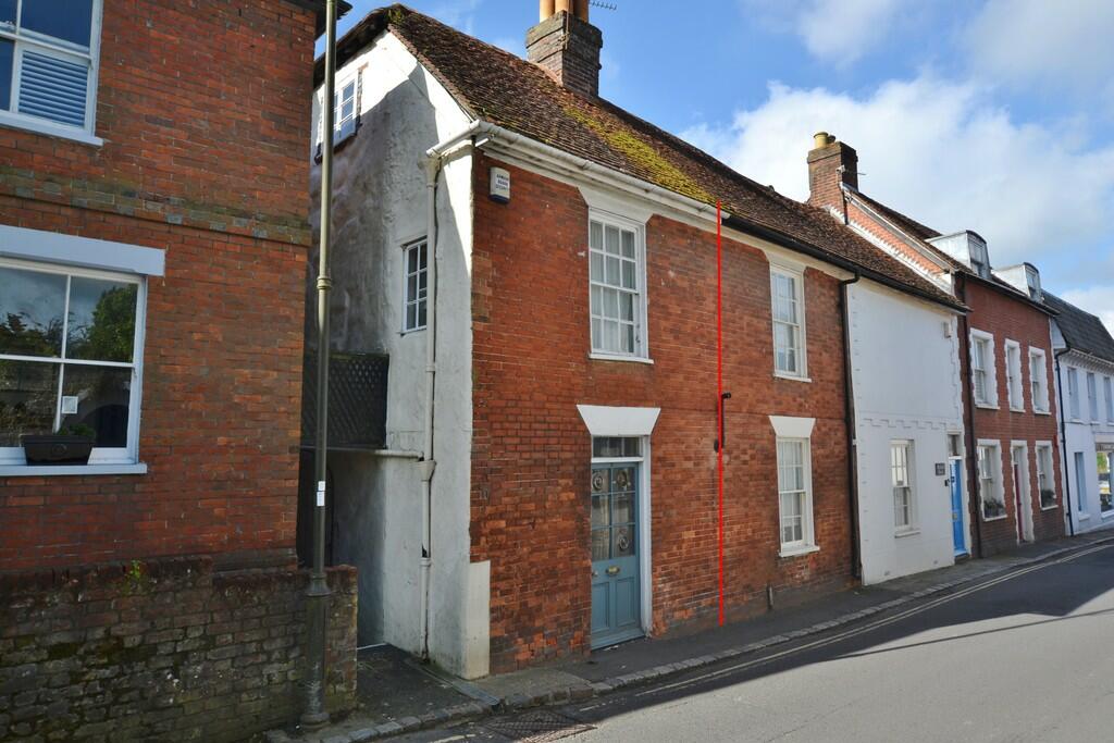 Petworth, West Sussex photo 3