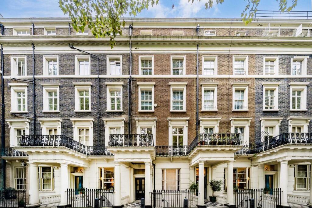 Main image of property: Sussex Gardens, Hyde Park