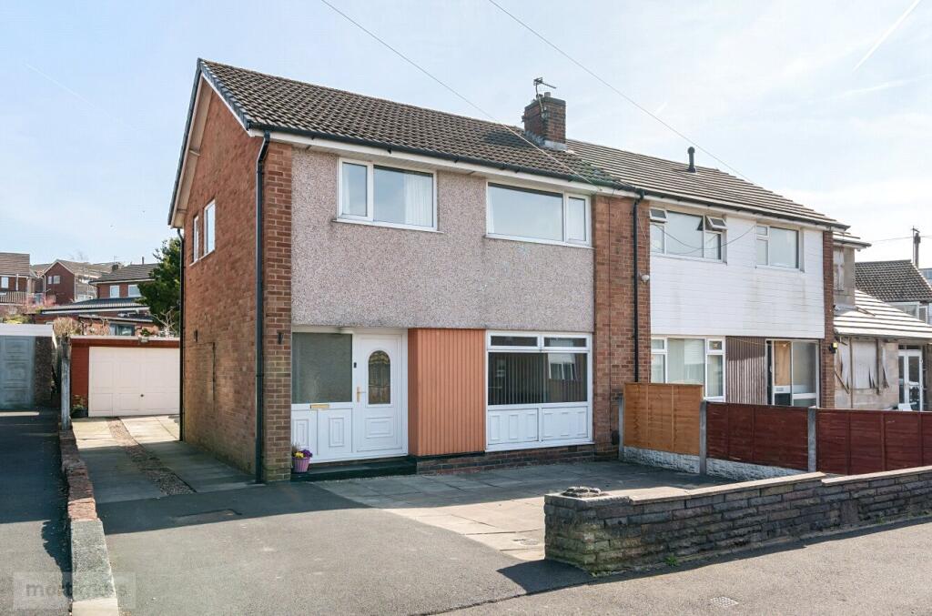 3-bed semi-detached on Cambridge Drive, Blackburn, Lancashire, BB1, £170,000