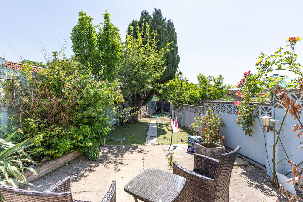House in Bristol, St George - View 2