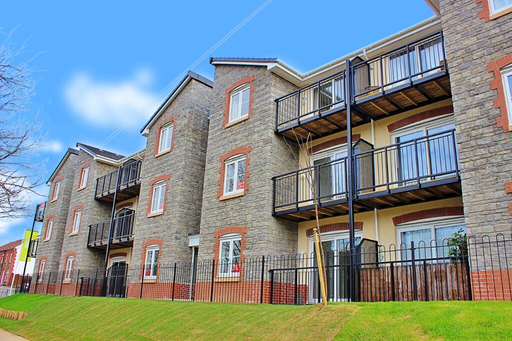 Main image of property: Heol Gruffydd, Rhydyfelin, Pontypridd, CF37