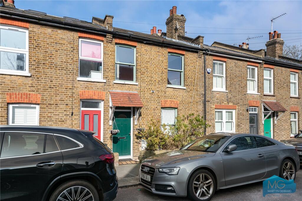 Main image of property: Green Road, London, N20