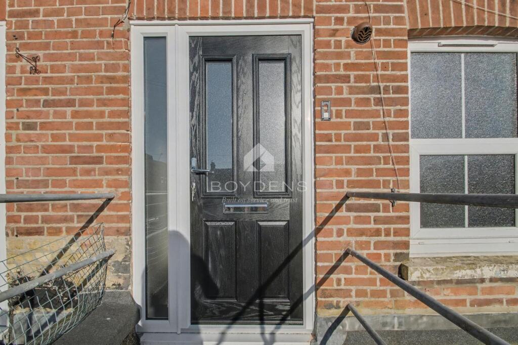 Main image of property: Connaught Avenue, Frinton on Sea