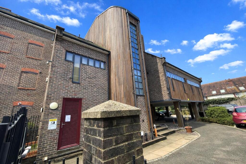 Main image of property: Bepton Road, Midhurst, West Sussex, GU29