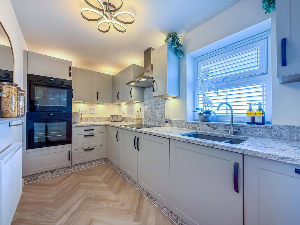 House in Sefton, Liverpool City Region - View 3