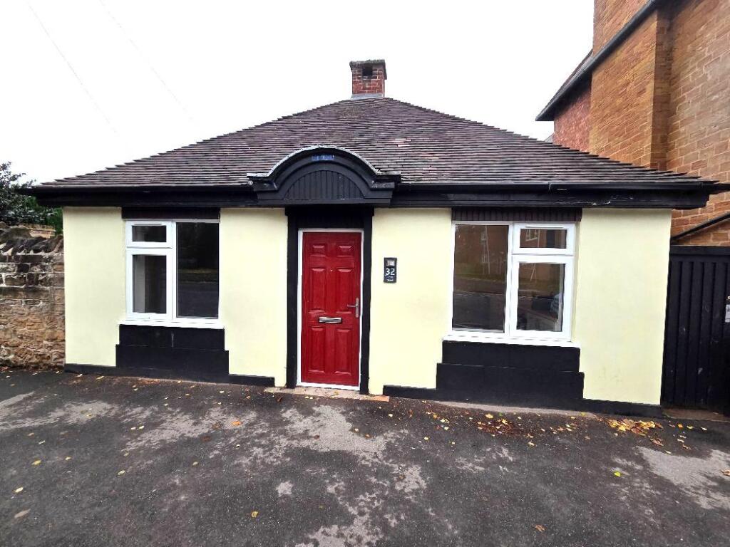 2-bed bungalow on Brook Street, Sutton-In-Ashfield, £170,000