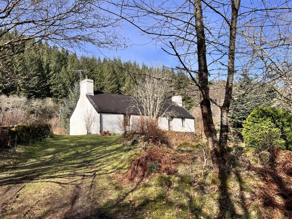 Main image of property: the Sheiling, Strathnacro, Glen Urquhart, Drumnadrochit, Inverness